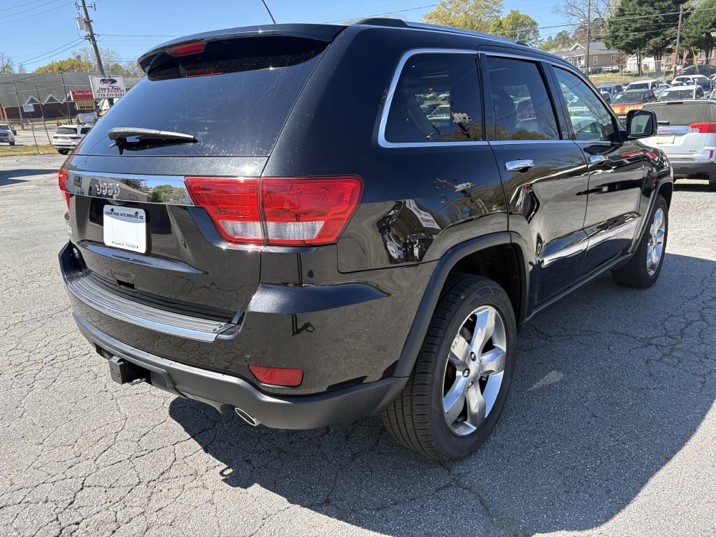 Used 2013 Jeep Grand Cherokee Overland w/ Trailer Tow Group IV RWD image 6