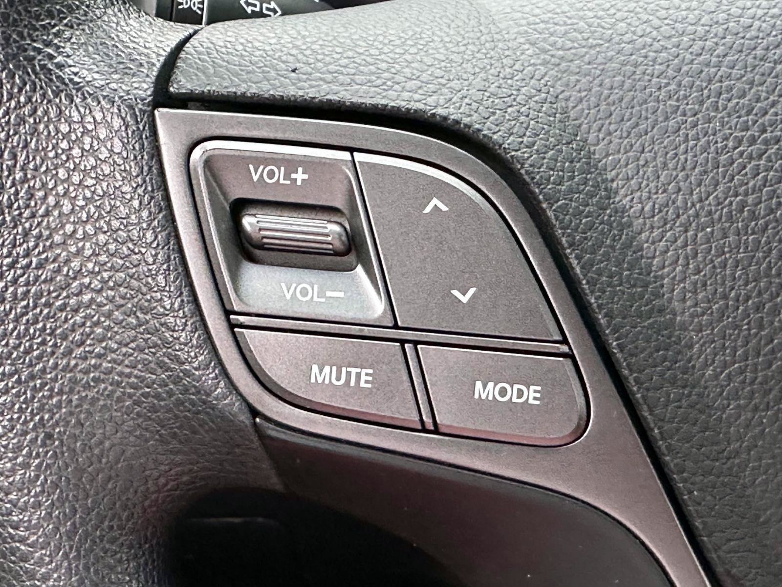 Used 2017 Hyundai Santa Fe Sport FWD image 23