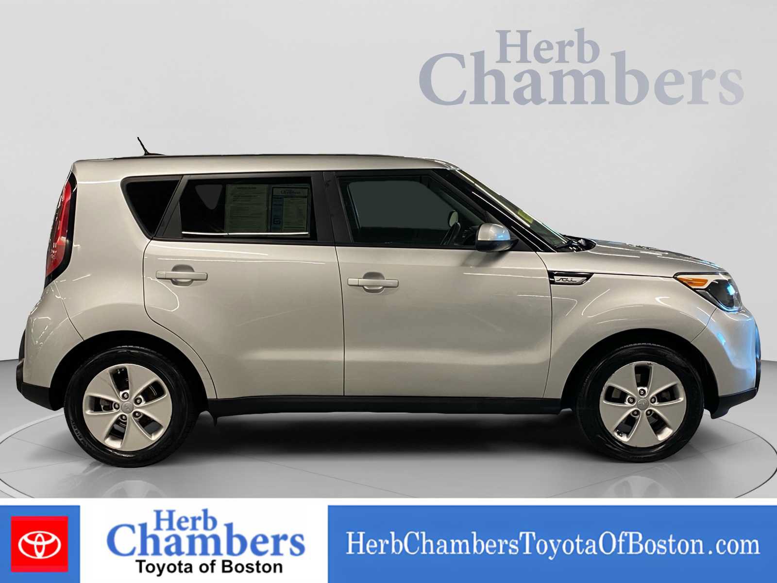 Used 2015 Kia Soul FWD image 11