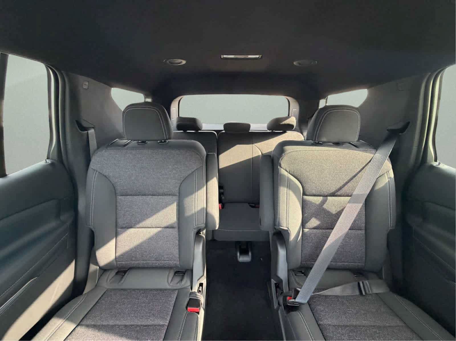 New 2027 Chevrolet Traverse LT w/ Midnight/Sport Edition FWD image 16