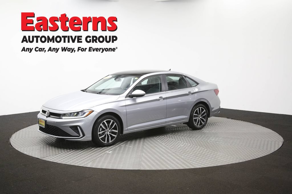 Used 2025 Volkswagen Jetta SE FWD image 55