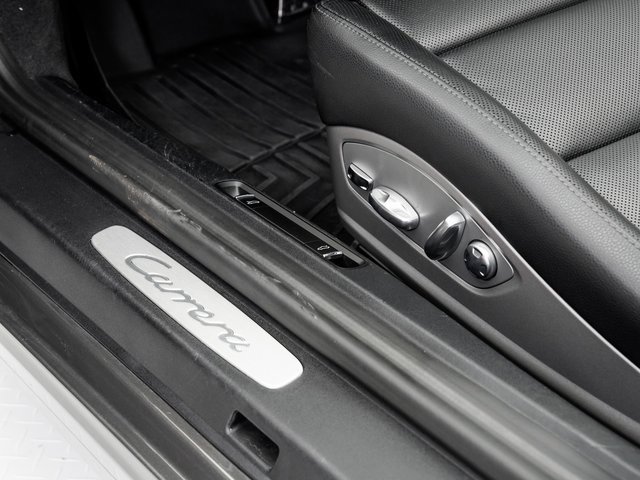 Used 2014 Porsche 911 Carrera image 11