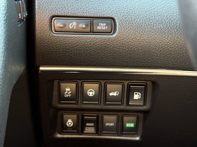 Used 2019 Nissan Rogue SV w/ Premium Package AWD/4WD image 33