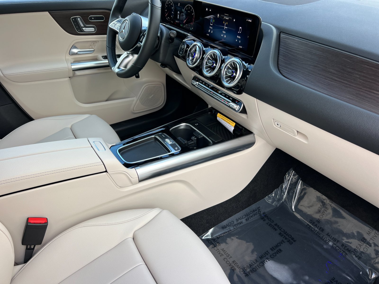 New 2026 Mercedes-Benz GLA 250 image 15