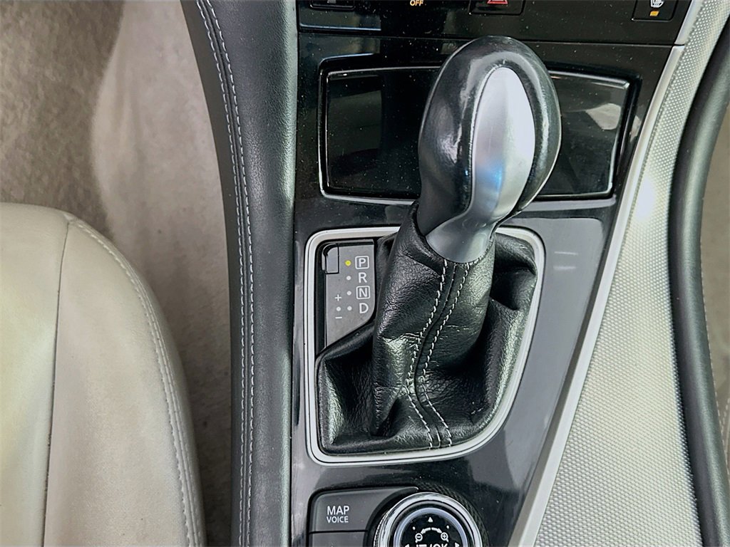 Used 2017 INFINITI Q50 3.0t Premium w/ Driver Assistance Package image 17