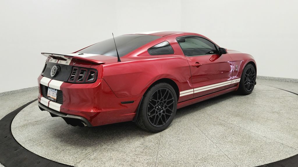 Used 2013 Ford Mustang Shelby GT500 RWD image 5