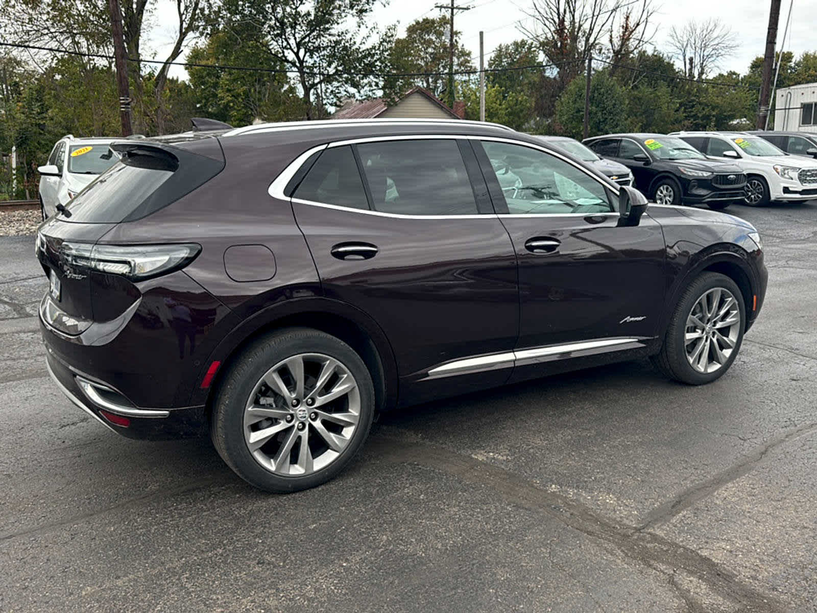 Used 2022 Buick Envision Avenir w/ Technology Package II FWD image 4