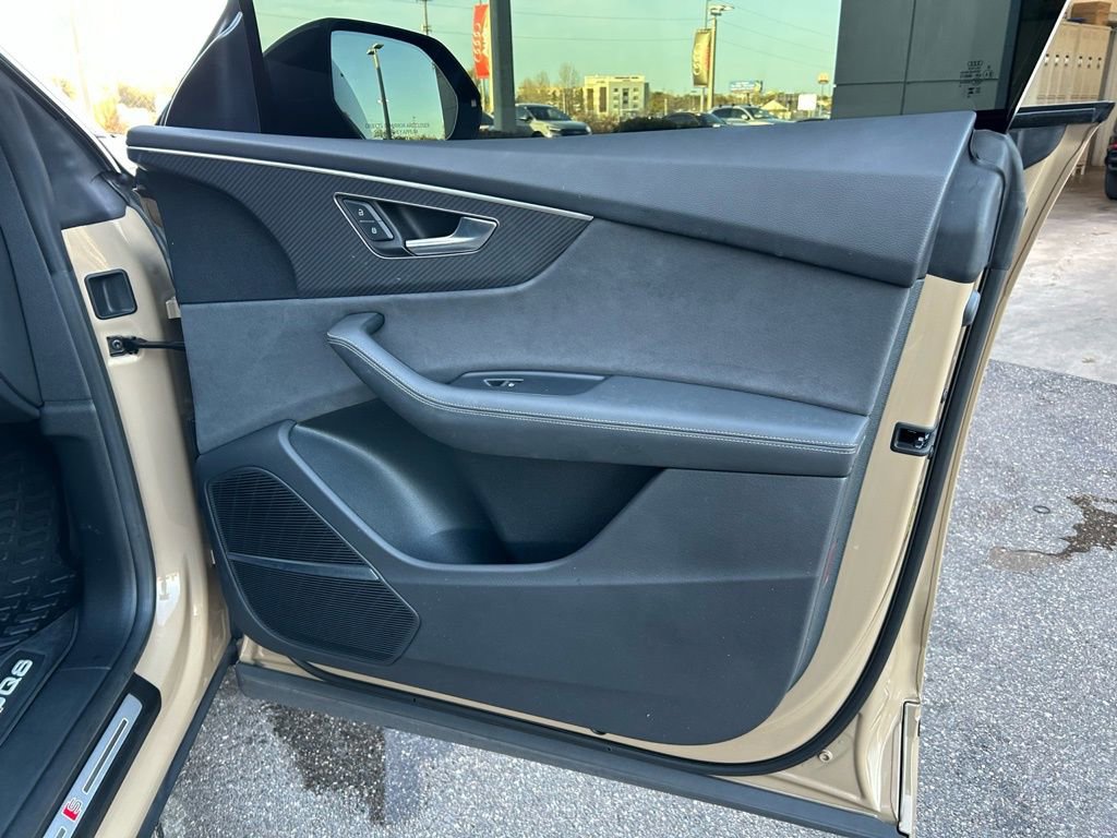 Used 2024 Audi SQ8 Prestige image 47