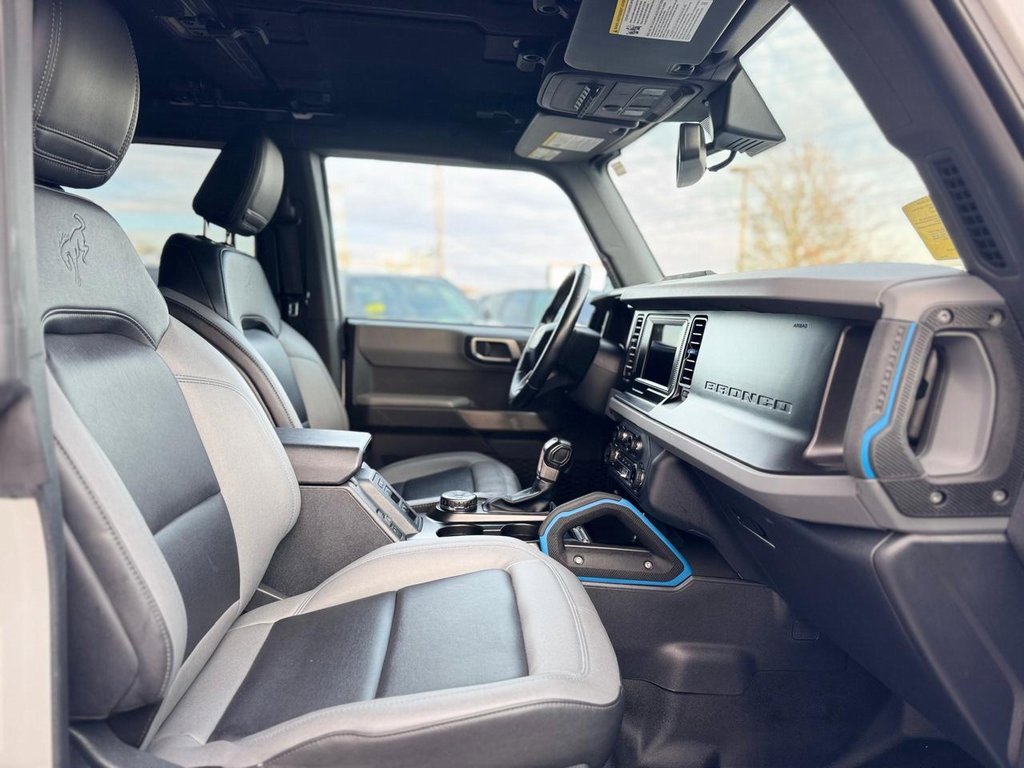 Used 2022 Ford Bronco Black Diamond image 23
