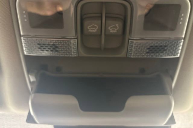 Used 2022 Kia Telluride SX w/ Towing Package FWD image 40