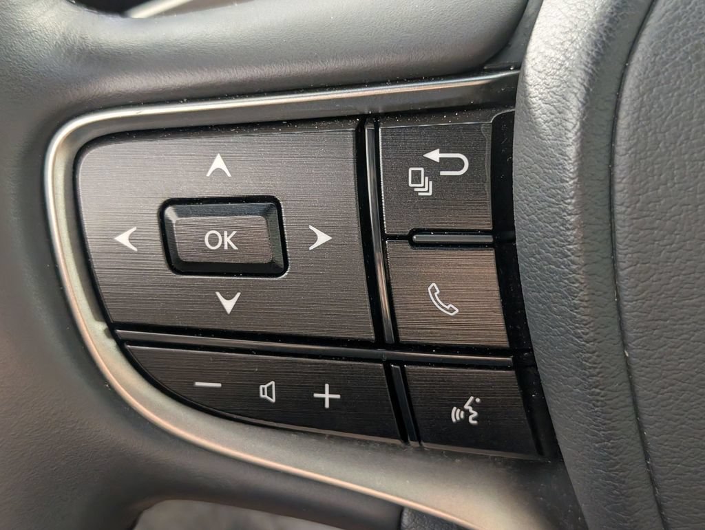 Used 2022 Lexus ES 300h Ultra Luxury w/ Protection Package (P3) FWD image 16