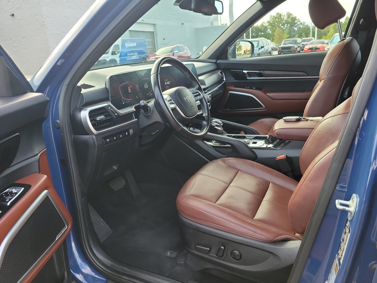 Used 2023 Kia Telluride EX FWD image 15