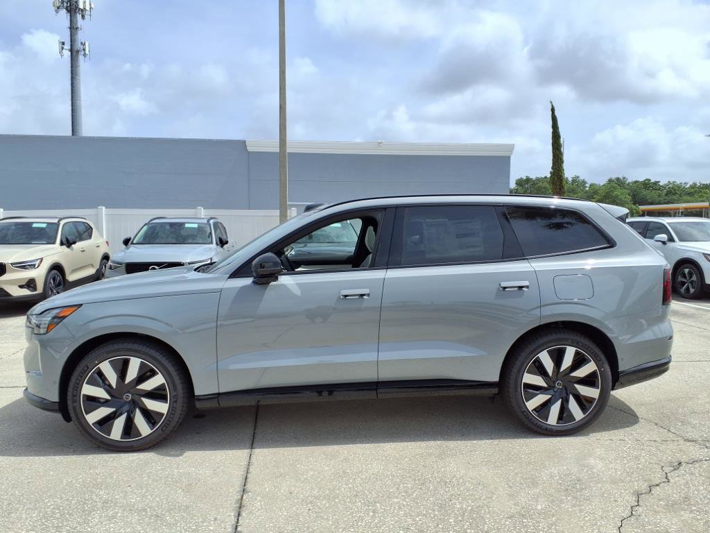 New 2025 Volvo EX90 Ultra image 4