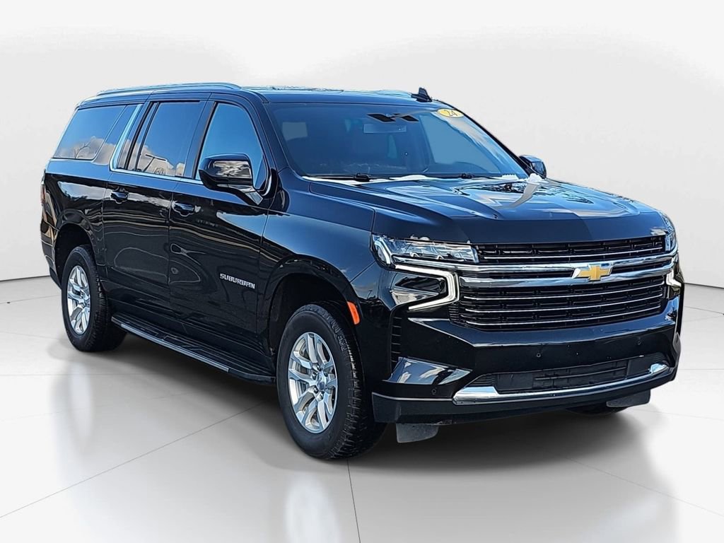 Used 2024 Chevrolet Suburban LT image 1