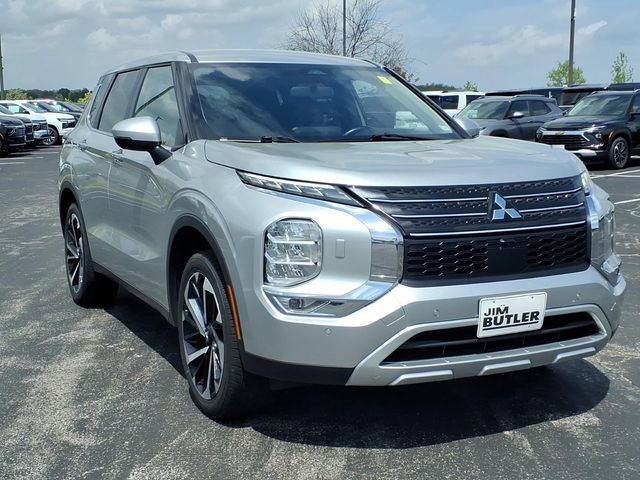 Used 2024 Mitsubishi Outlander AWD image 26