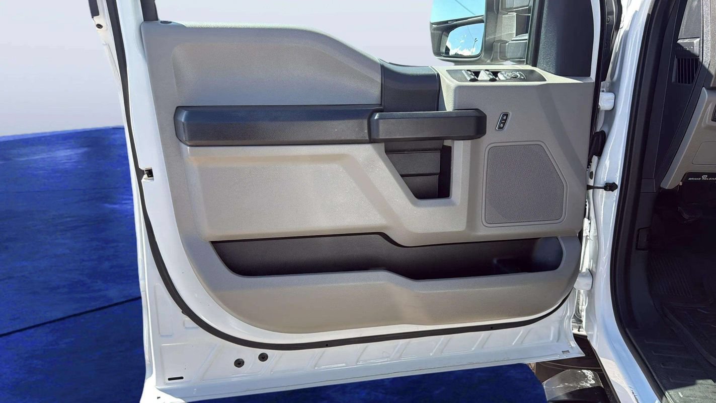Used 2022 Ford F250 XL w/ Power Equipment Group AWD/4WD image 14