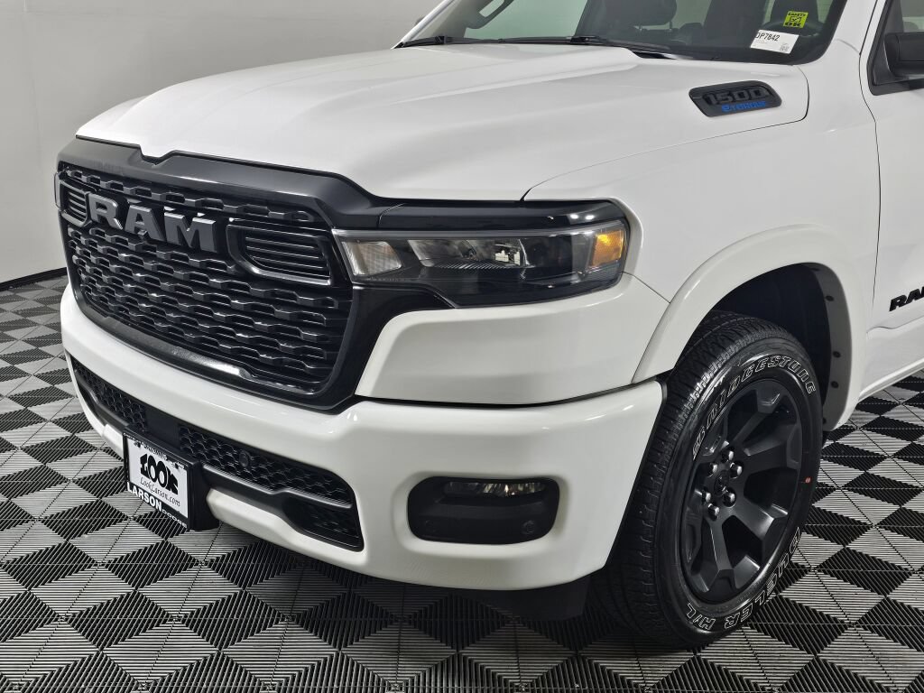Used 2025 RAM 1500 Big Horn AWD/4WD image 10