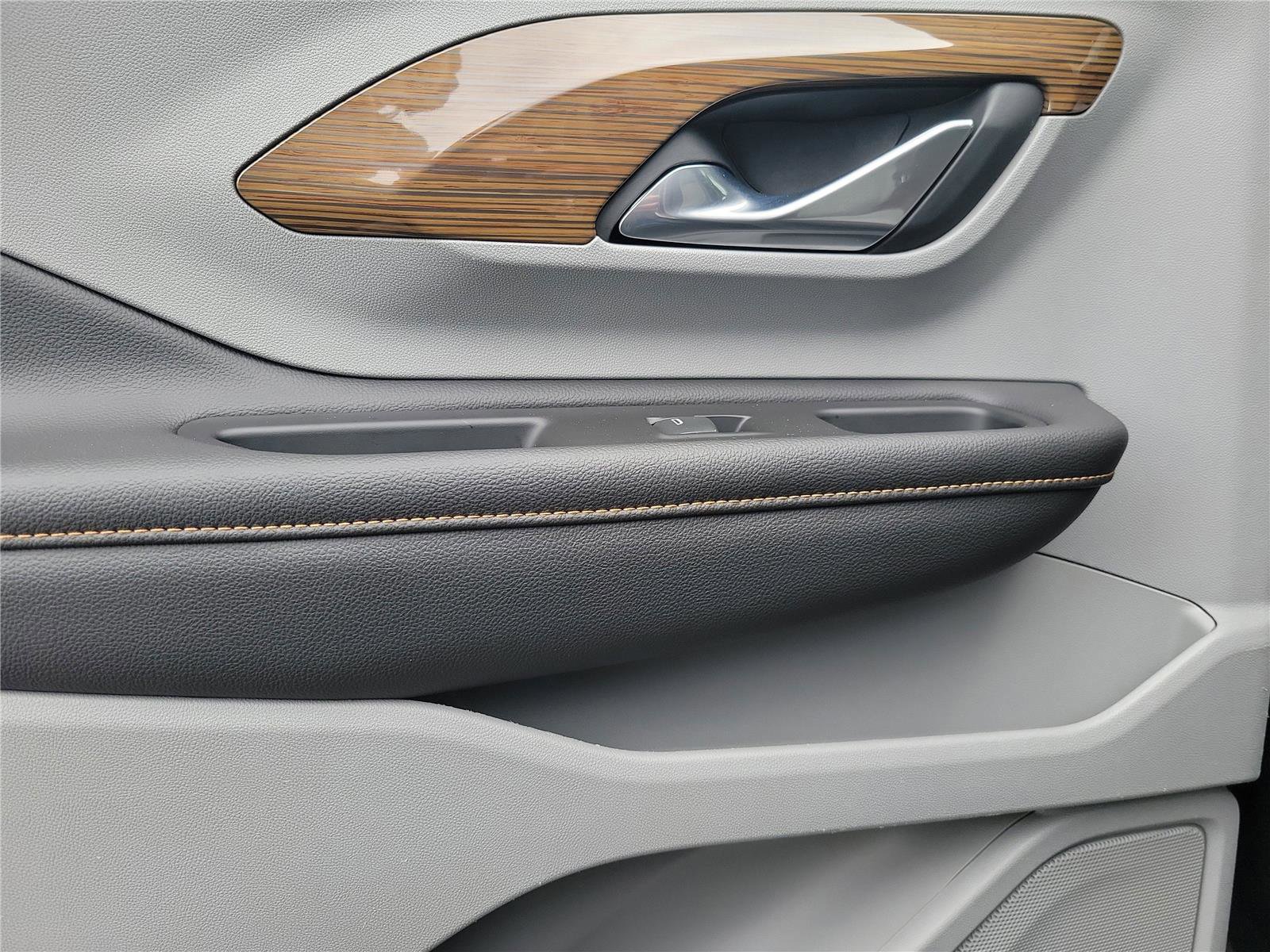 Used 2018 GMC Terrain SLE w/ Infotainment Package I image 15