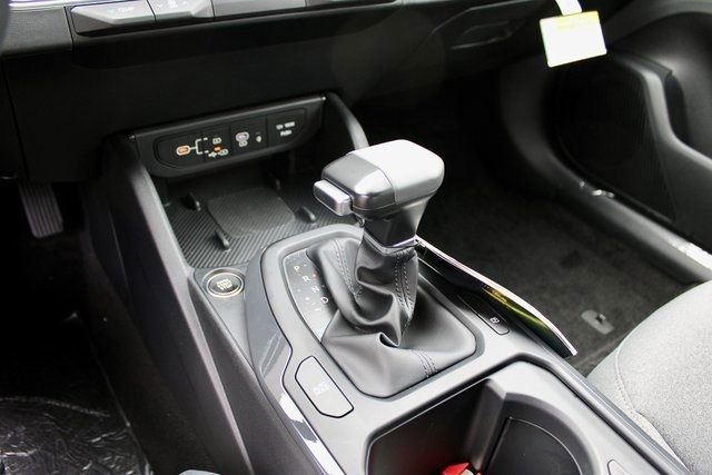New 2025 Kia K4 EX image 18