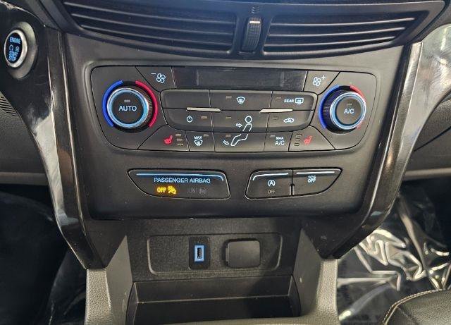 Used 2017 Ford Escape Titanium image 19