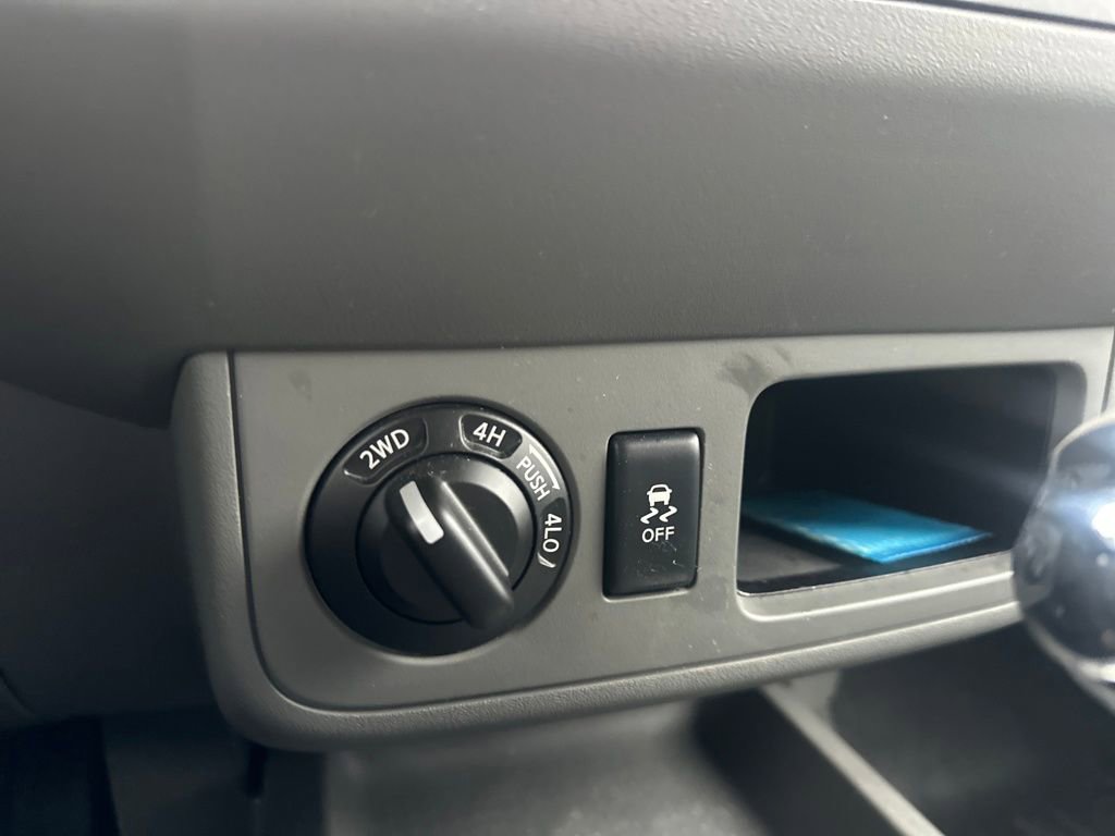 Used 2019 Nissan Frontier SV image 17