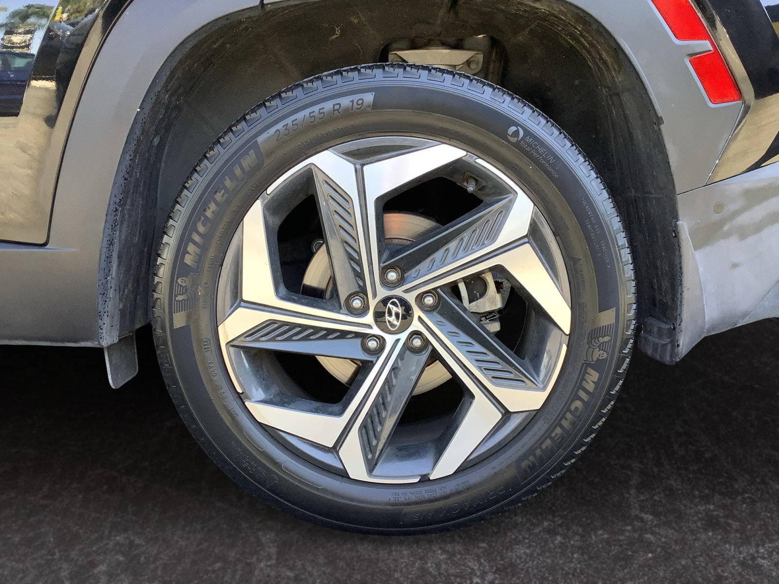 Used 2022 Hyundai Tucson Limited w/ Winter Package AWD/4WD image 14