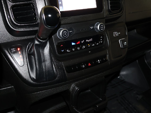 Used 2025 RAM ProMaster 2500 w/ U-Haul Equipment Group FWD image 18