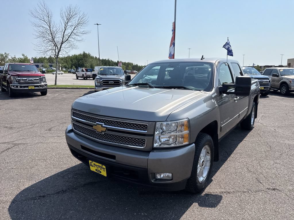 Used 2013 Chevrolet Silverado 1500 LTZ w/ LTZ Plus Package AWD/4WD image 2