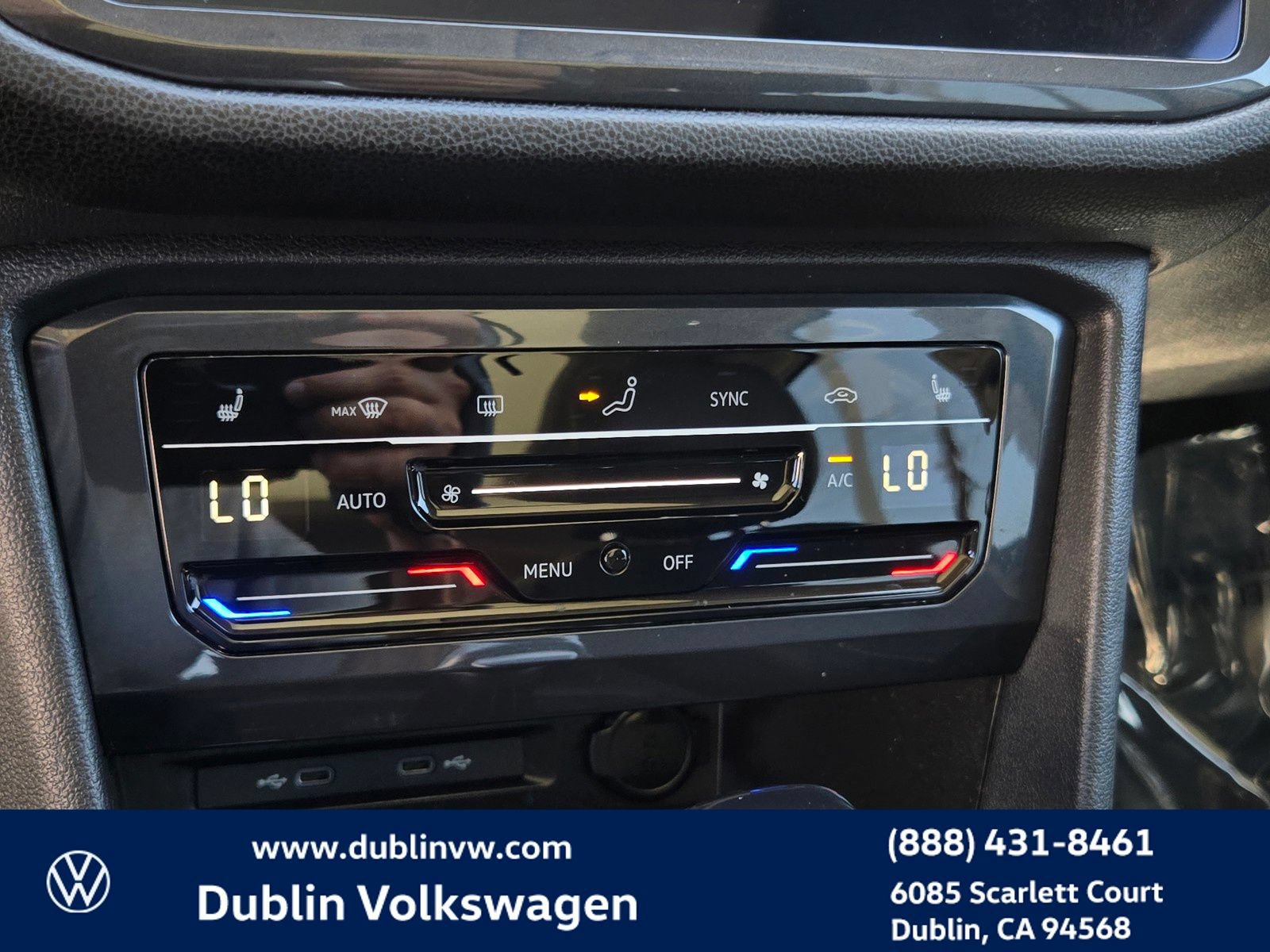 Certified 2023 Volkswagen Tiguan SE w/ Panoramic Sunroof Package FWD image 20