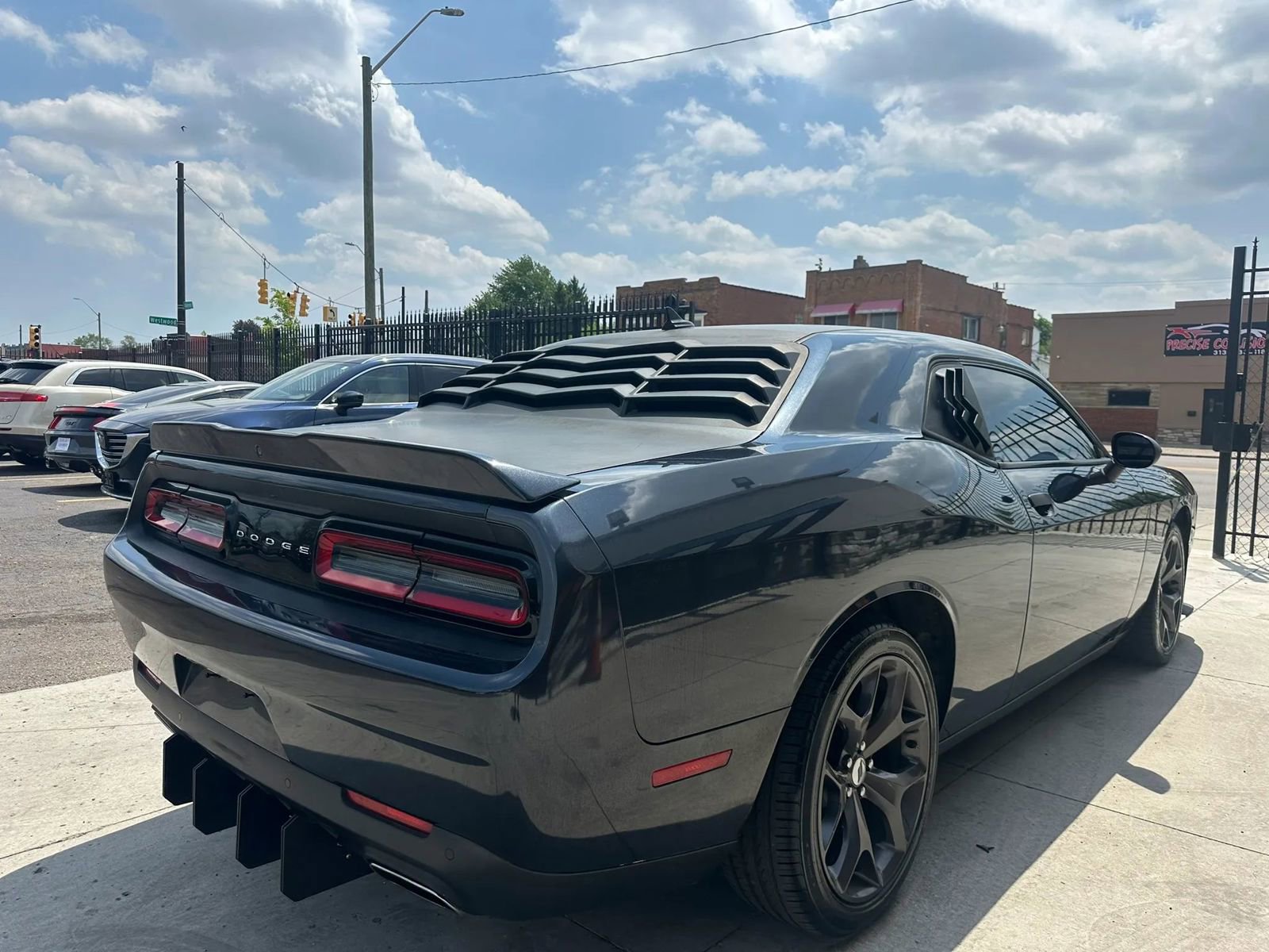 Used 2018 Dodge Challenger SXT Plus RWD image 5