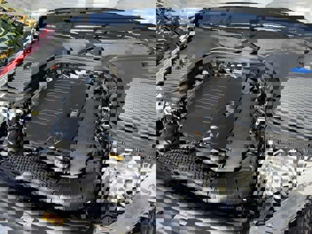 Used 2020 Mercedes-Benz GLC 300 4MATIC image 5