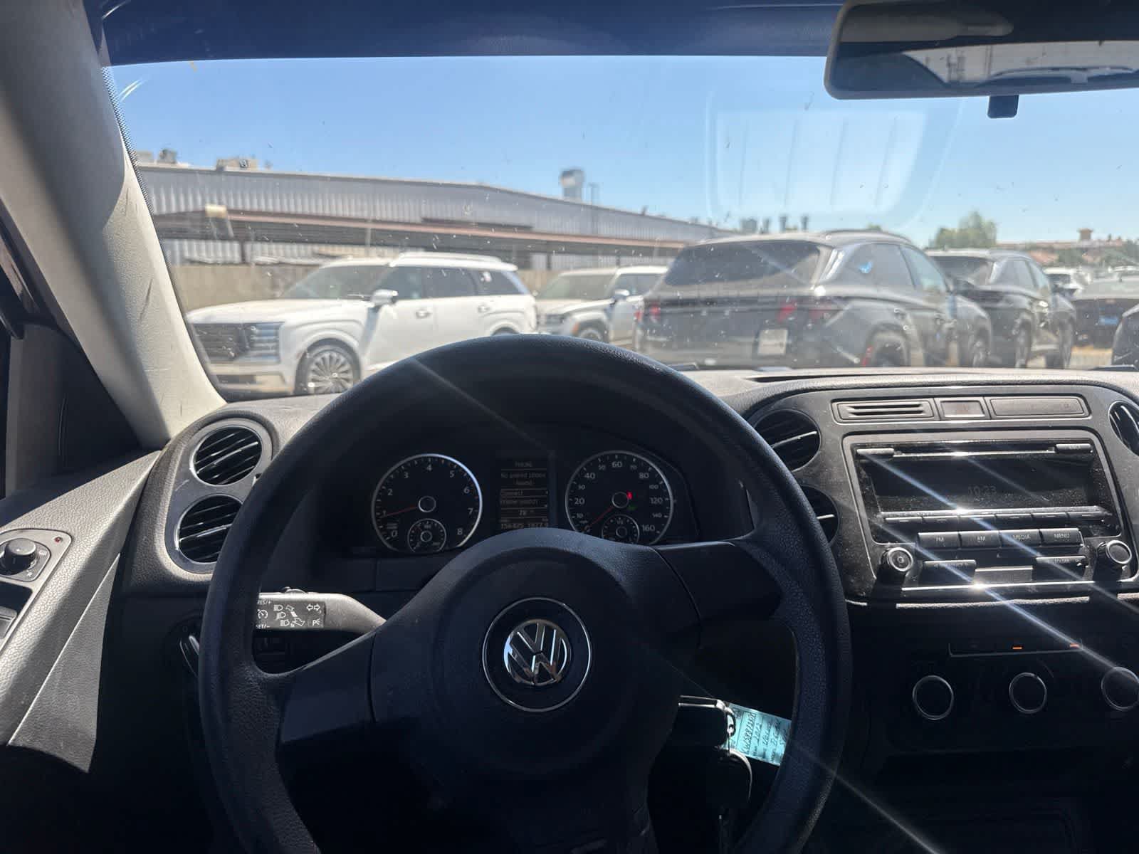 Used 2012 Volkswagen Tiguan S FWD image 21