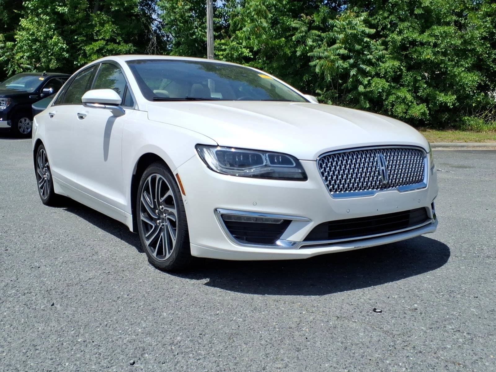 Used 2020 Lincoln MKZ Reserve w/ Luxury Package FWD image 4