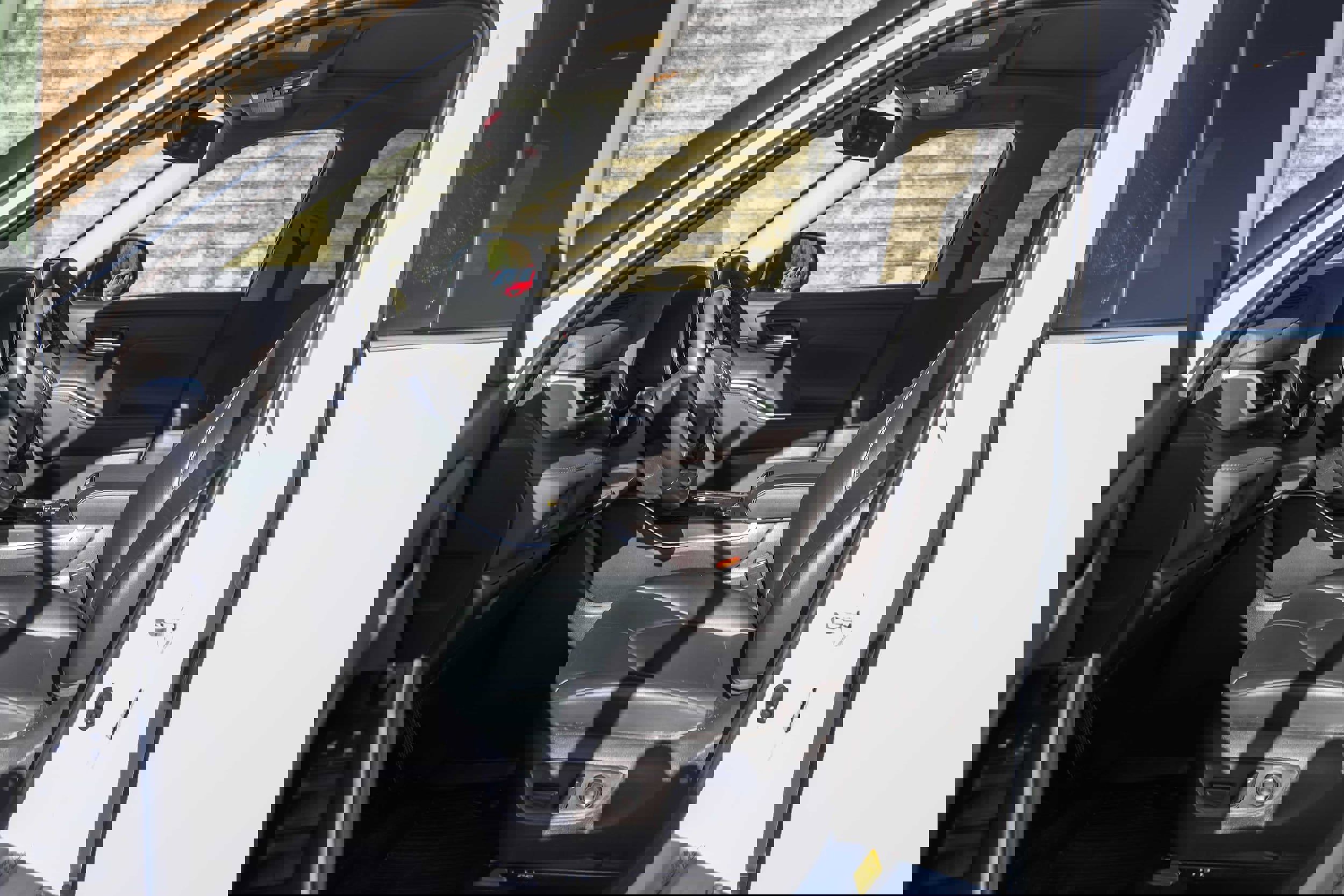 Used 2022 Toyota Highlander XLE image 24