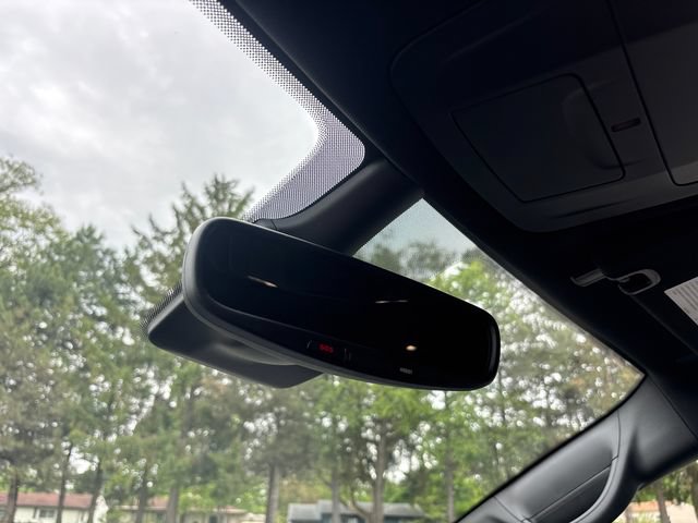 New 2027 Chrysler Pacifica Select w/ Family Tech Group FWD image 29