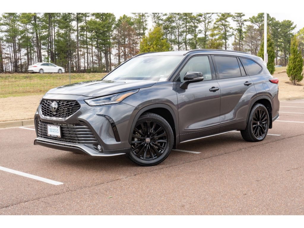 Used 2023 Toyota Highlander XSE