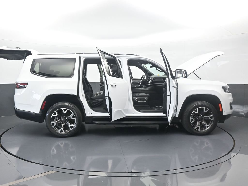 Used 2023 Jeep Wagoneer Series III w/ Preferred Equipment Group image 75