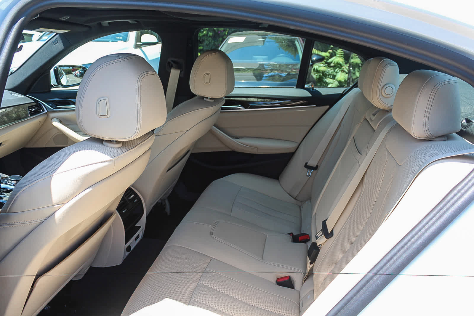 Certified 2023 BMW 530i w/ M Sport Package RWD image 17