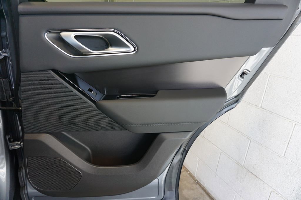 New 2026 Land Rover Range Rover Velar Dynamic SE image 25