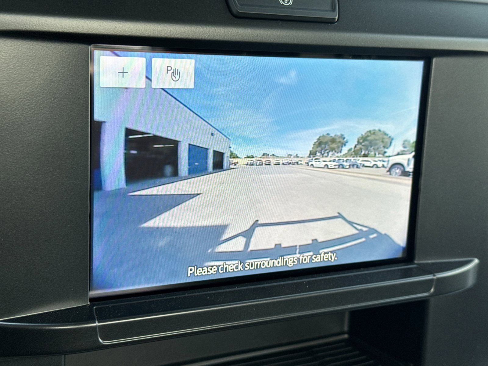 New 2025 Ford F550 4x4 Regular Cab Super Duty image 18