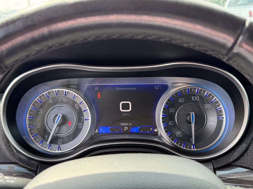 Used 2019 Chrysler 300 Touring w/ Sport Appearance Package AWD/4WD image 17