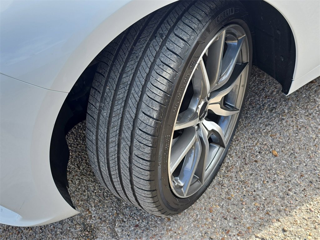 Used 2026 Genesis G70 2.5T image 30