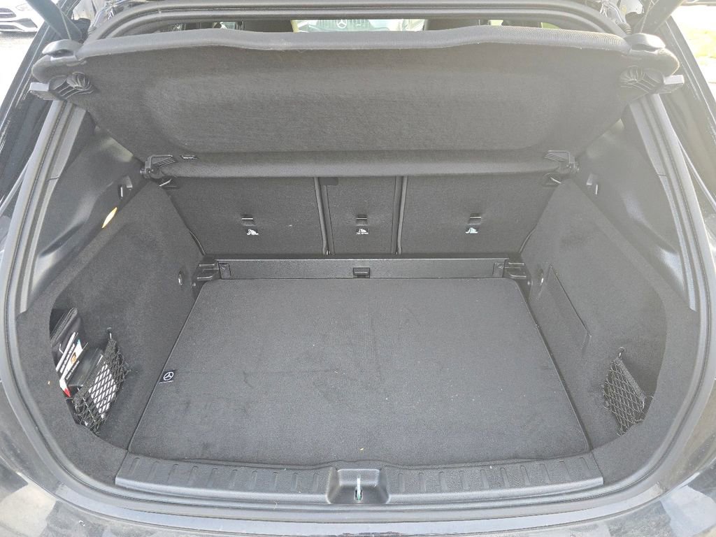 Certified 2025 Mercedes-Benz GLA 250 4MATIC image 18