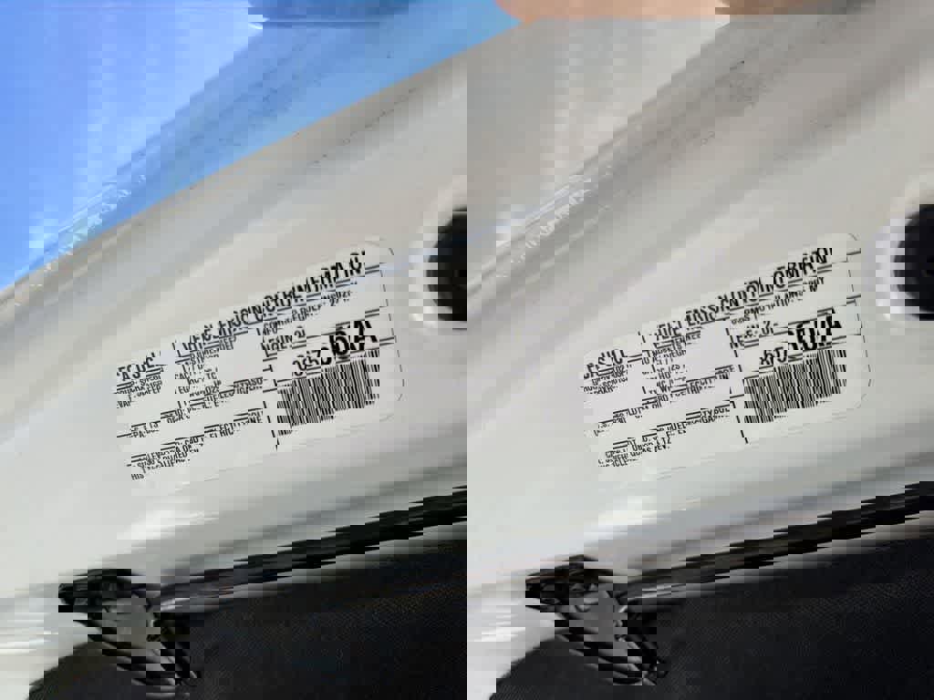 Used 2025 Jeep Wrangler Sahara image 9