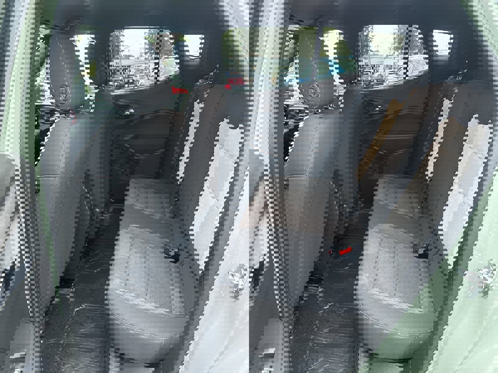 Certified 2024 Chevrolet Trax RS w/ Driver Confidence Package image 31