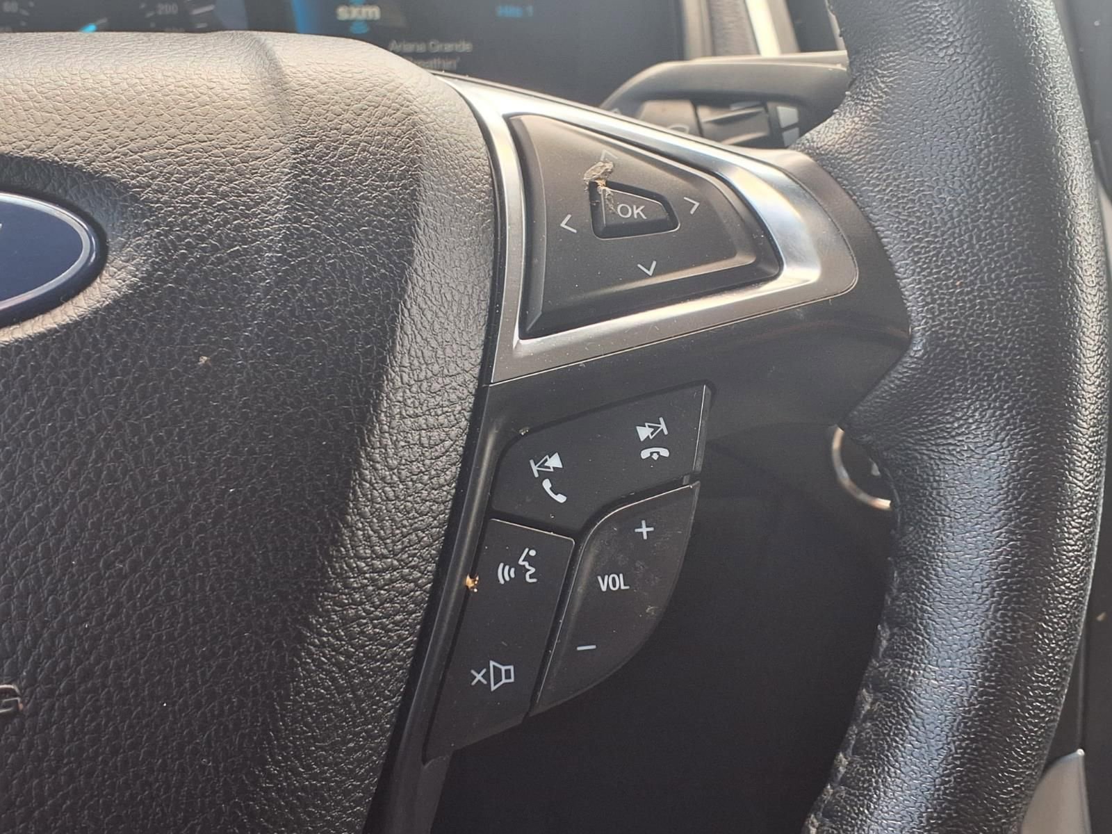 Used 2022 Ford Edge Titanium w/ Equipment Group 301A image 16