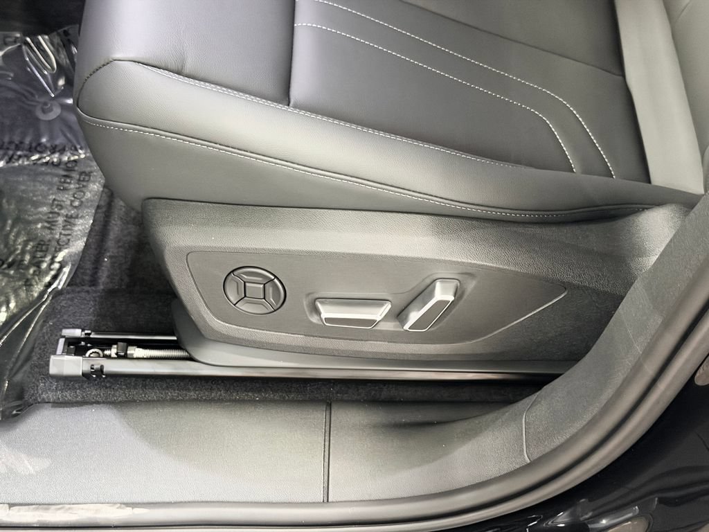 New 2026 Audi Q3 quattro 2.0T AWD/4WD image 24