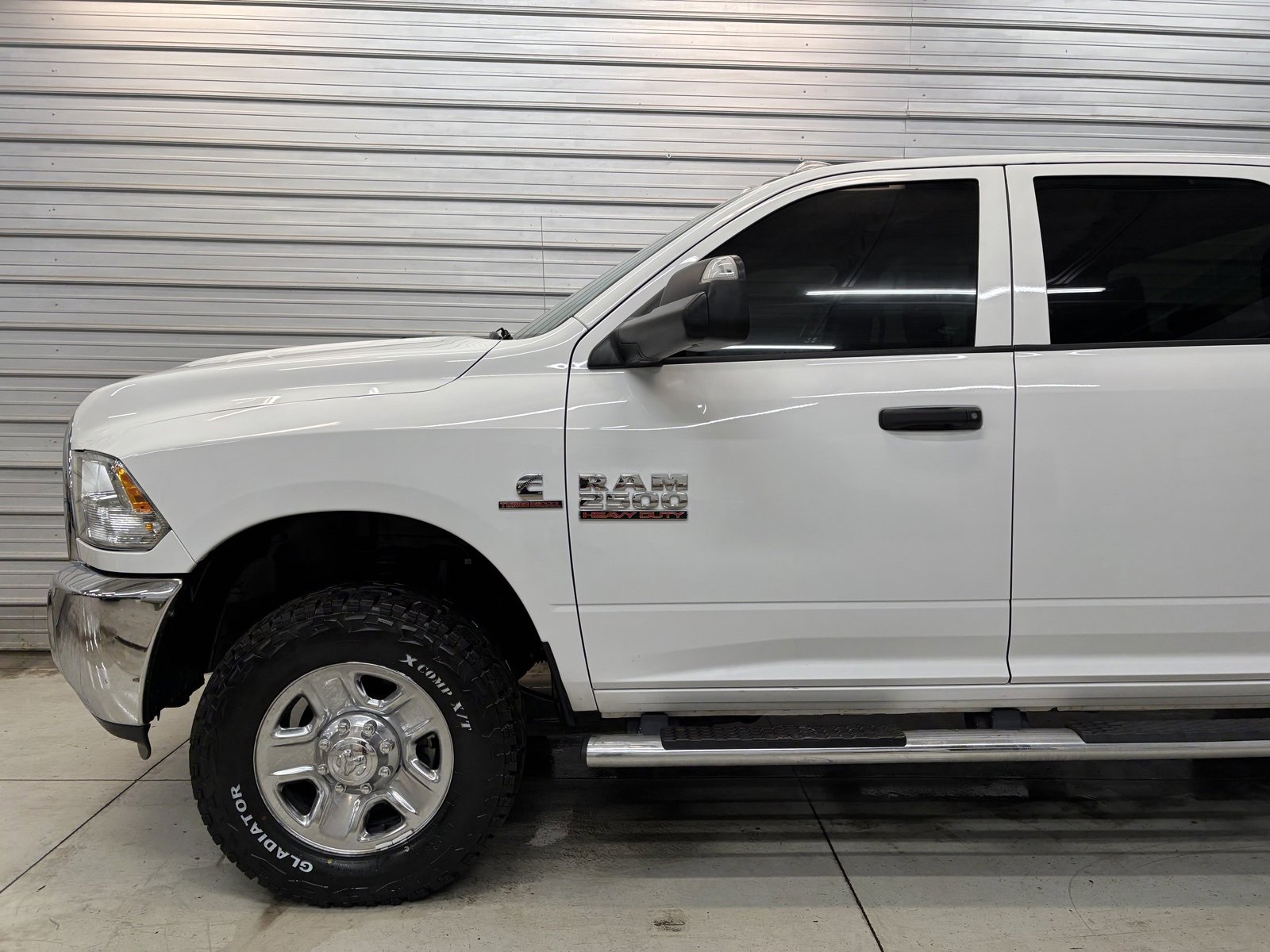 Used 2018 RAM 2500 Tradesman w/ Chrome Appearance Group image 3