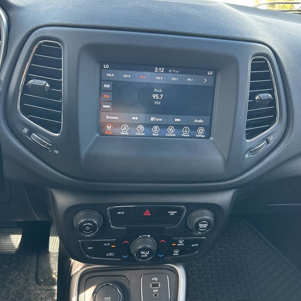 Used 2019 Jeep Compass Latitude w/ Popular Equipment Group image 14