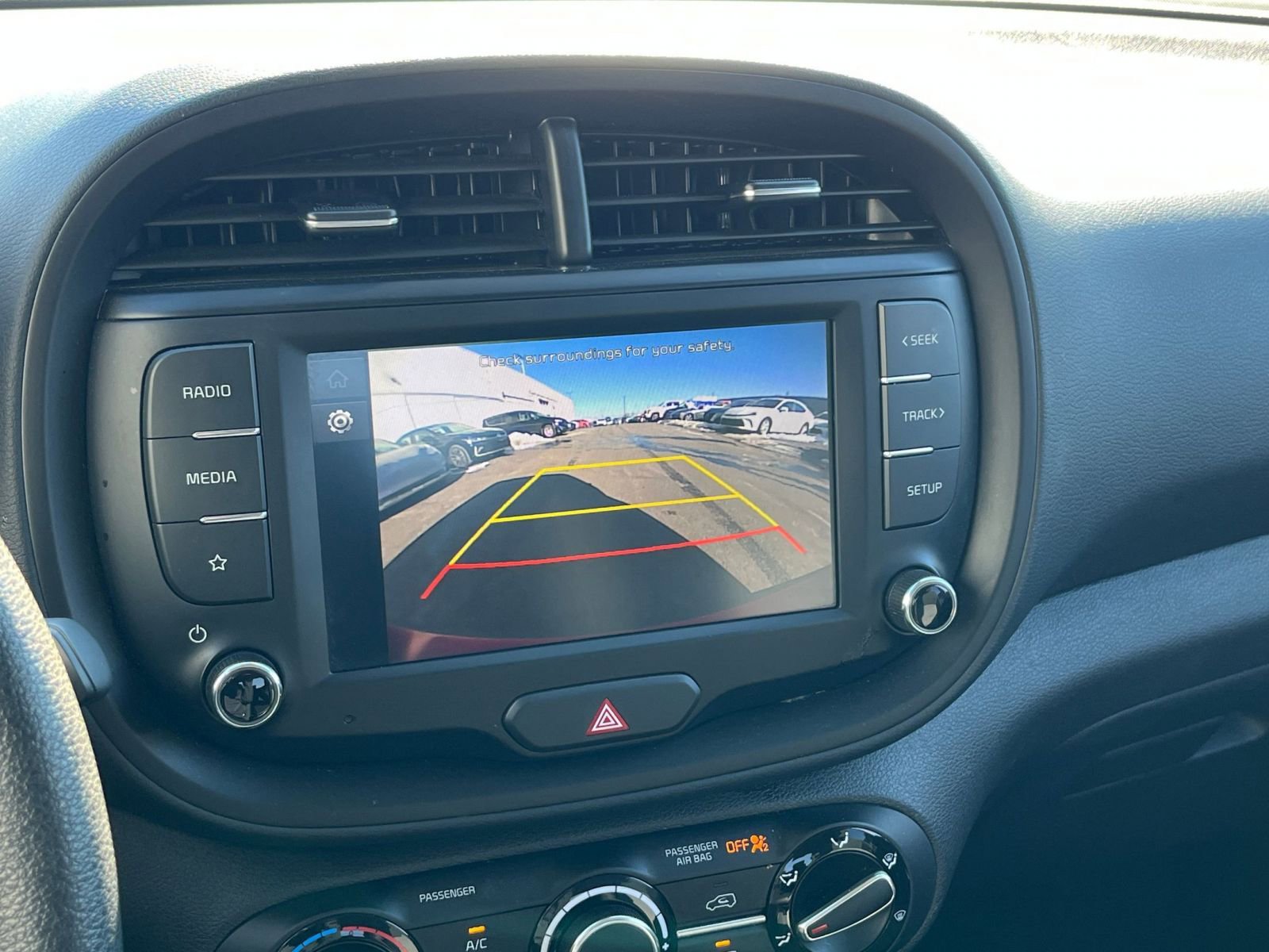 Used 2025 Kia Soul LX w/ LX Technology Package image 22